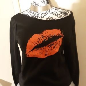 Off the shoulder sweatshirt with Lips